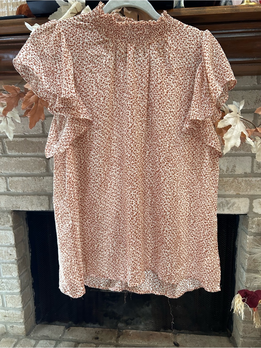 Hayden Dusty Red Floral Smocked Ruffle Sleeve Blouse EUC
